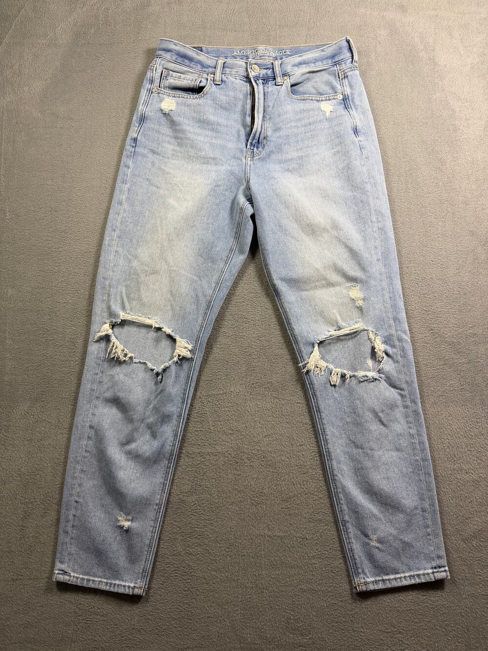 American Eagle Mom Jeans Womens Size 6 Light Wash High Rise Distressed Ripped